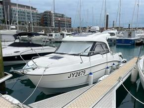 Beneteau Antares 7