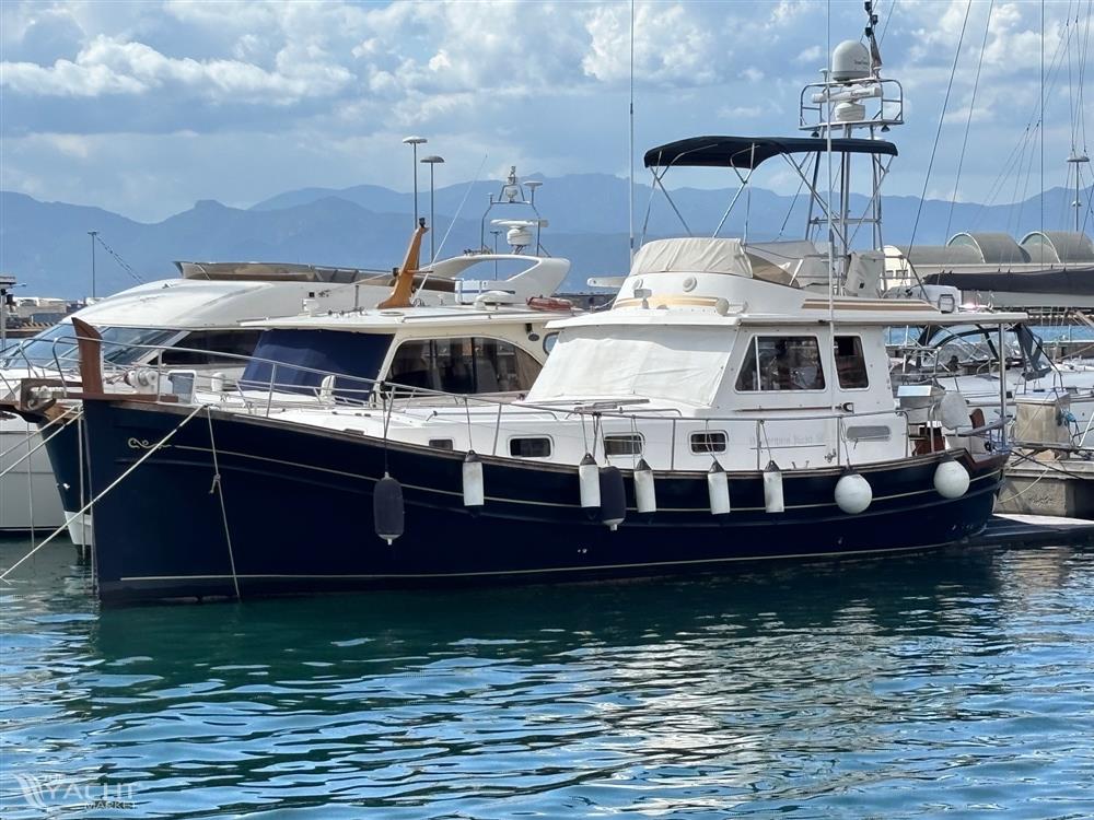 MENORQUIN YACHTS MENORQUIN 160 FLY