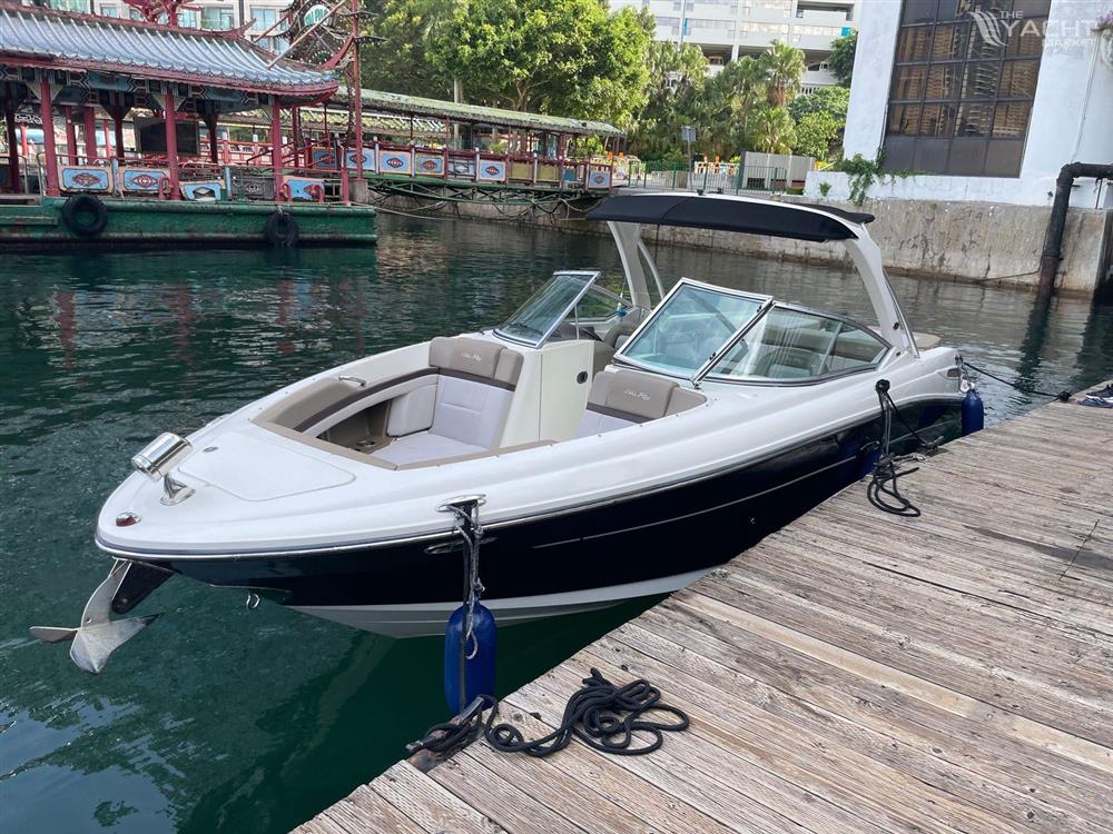 Sea Ray 270 SLX