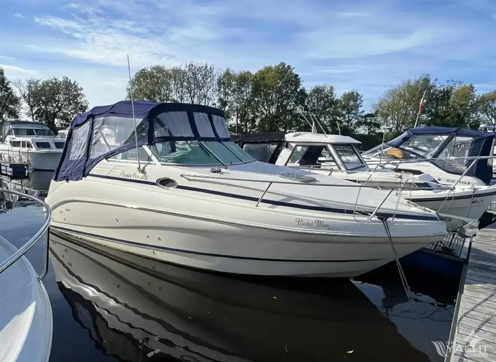 Rinker 242 FIESTA VEE