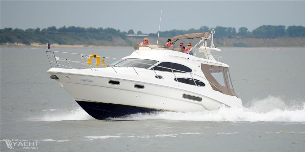 Sealine F37 - Image 