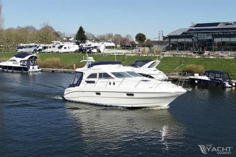 Sealine 330 Statesman