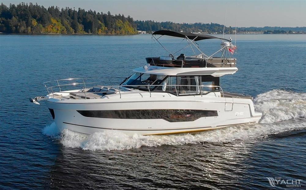 Jeanneau NC 1295 Fly - Profile