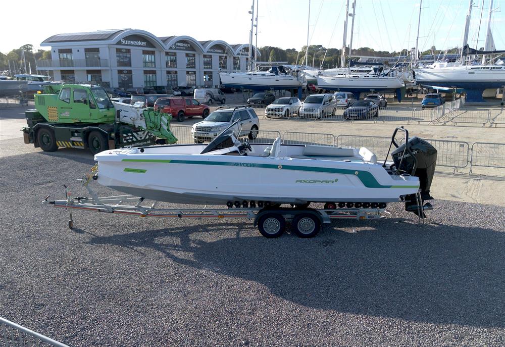 Axopar 22 Spyder Revolve - 0 - Cover