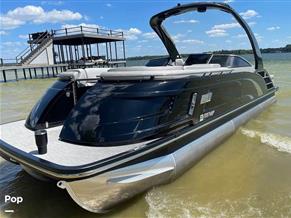 Bennington 25QX