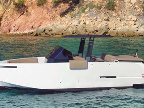 De Antonio Yachts D28 Open