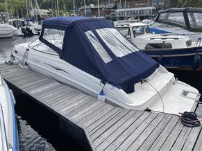 Rinker 232 Captiva Cuddy