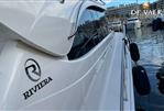 Riviera 58 Enclosed Flybridge - Picture 3