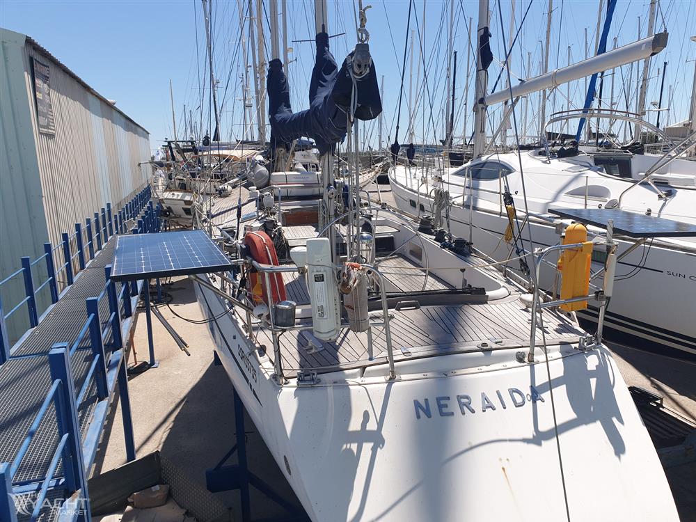 Helmsman Bosun Queen 55