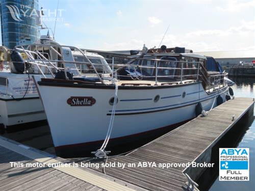  Classic Wooden Launch