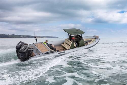 Cobra 9.7 Nautique TWISTED