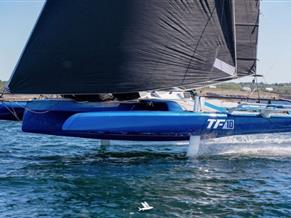 - Foiler TF10 Trimaran