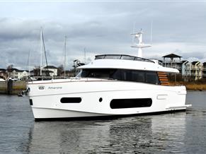 Azimut Magellano 66