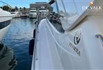 Riviera 58 Enclosed Flybridge - Picture 4