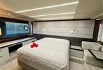 Sunseeker 74 Sport Yacht - 21 - Master Cabin