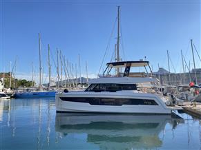 Fountaine Pajot MY 5