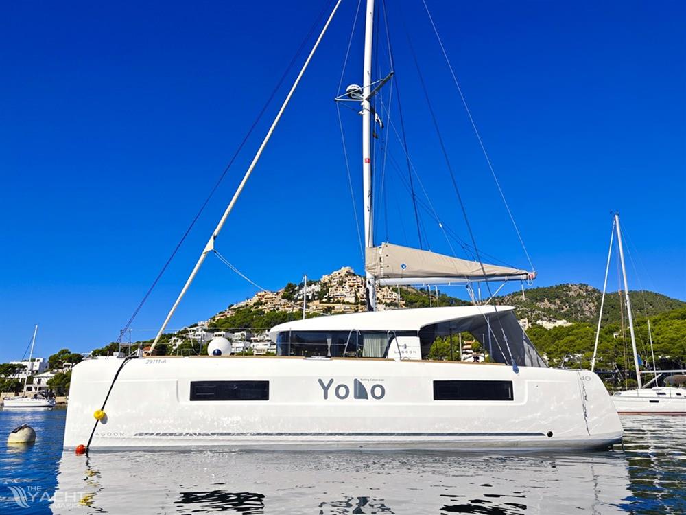 Lagoon 40 - Default Image