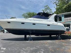 Cruisers Yachts 3375