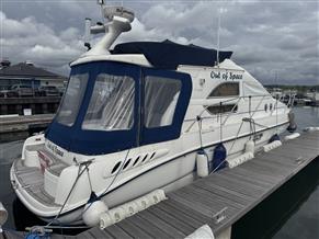 Sealine F33