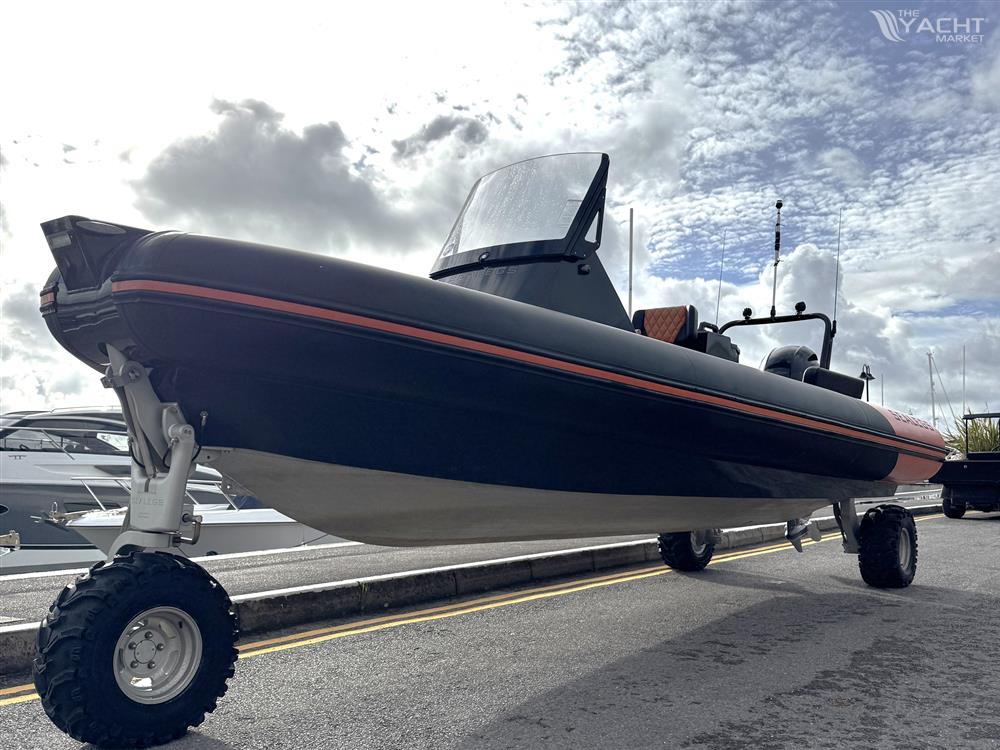 Sealegs 7.5. Hydrasol Amphibious Rib