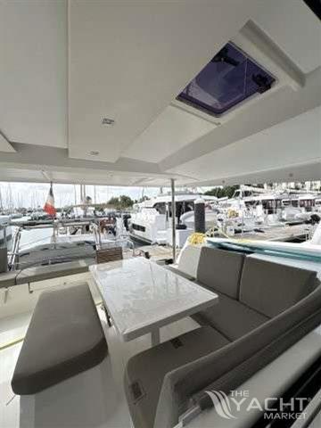 FOUNTAINE PAJOT ASTREA 42
