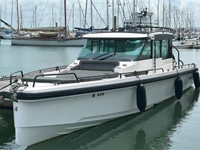 AXOPAR Axopar 37 Sports Cabin