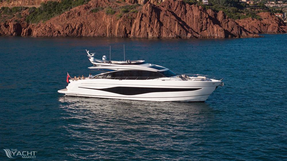 Princess Yachts S80 - s80-exterior-white-hull-19.jpg