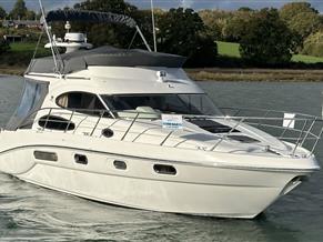 Sealine F37