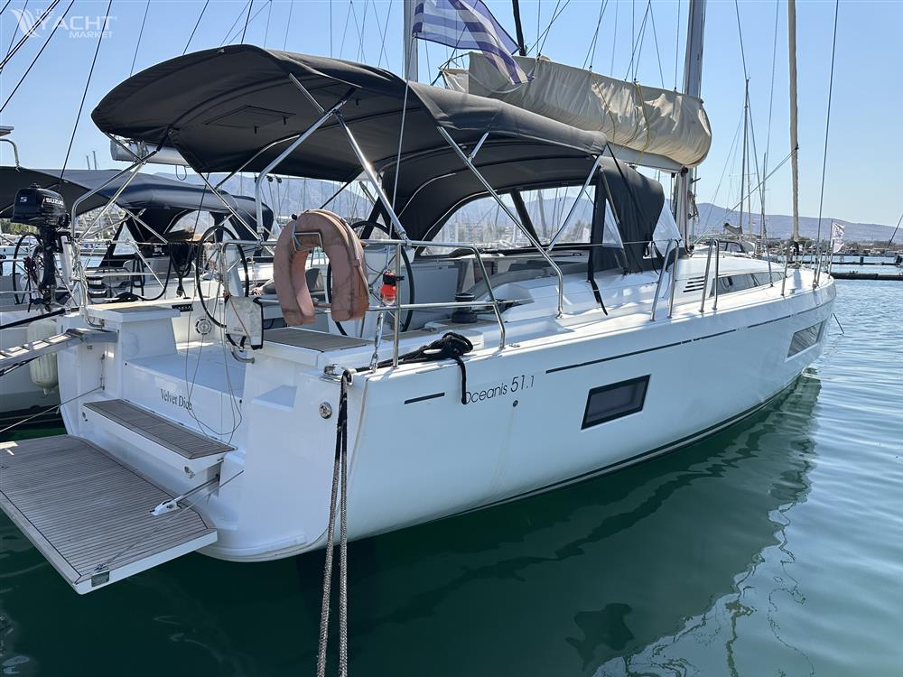 Beneteau Oceanis 51.1