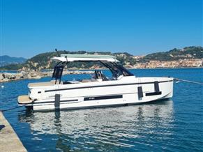 De Antonio Yachts D32