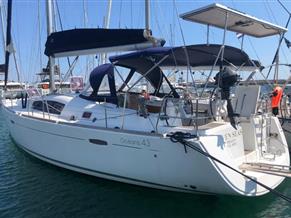 Beneteau Oceanis 43