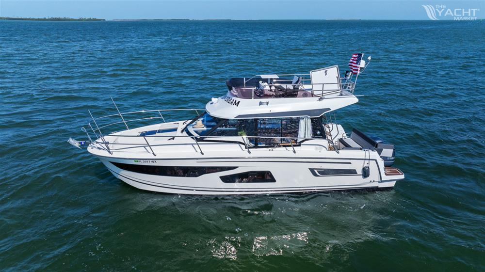 Jeanneau NC 1095 Fly