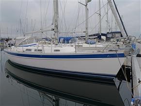 Hallberg-Rassy 37