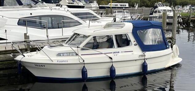 Bella Boats 703 - Image 