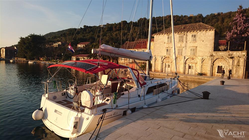 Beneteau Oceanis 41.1