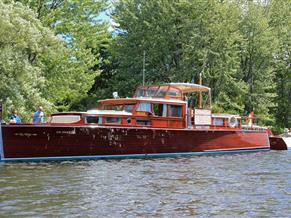 Chris-Craft Commuter