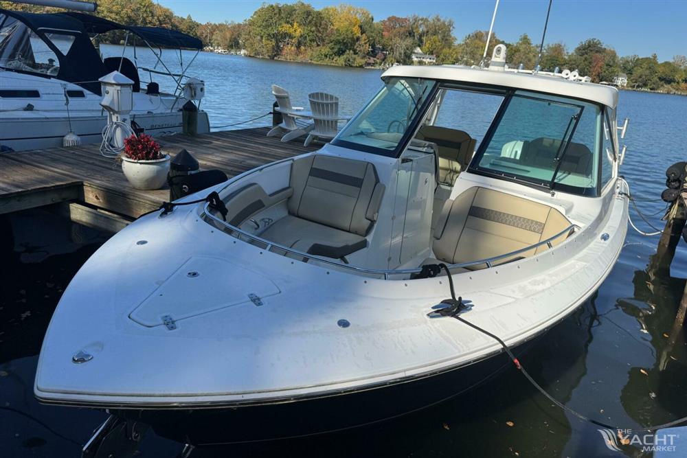 Pursuit DC 325 Dual Console