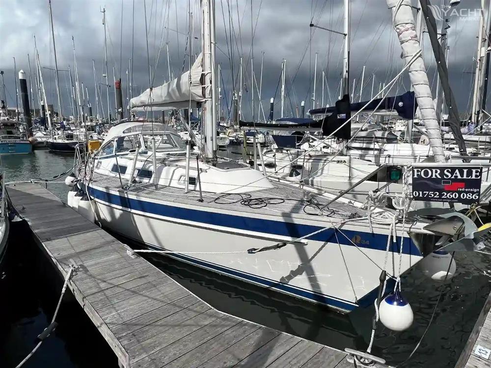 Hallberg-Rassy 34