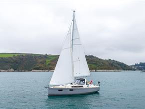 Beneteau Oceanis 35.1