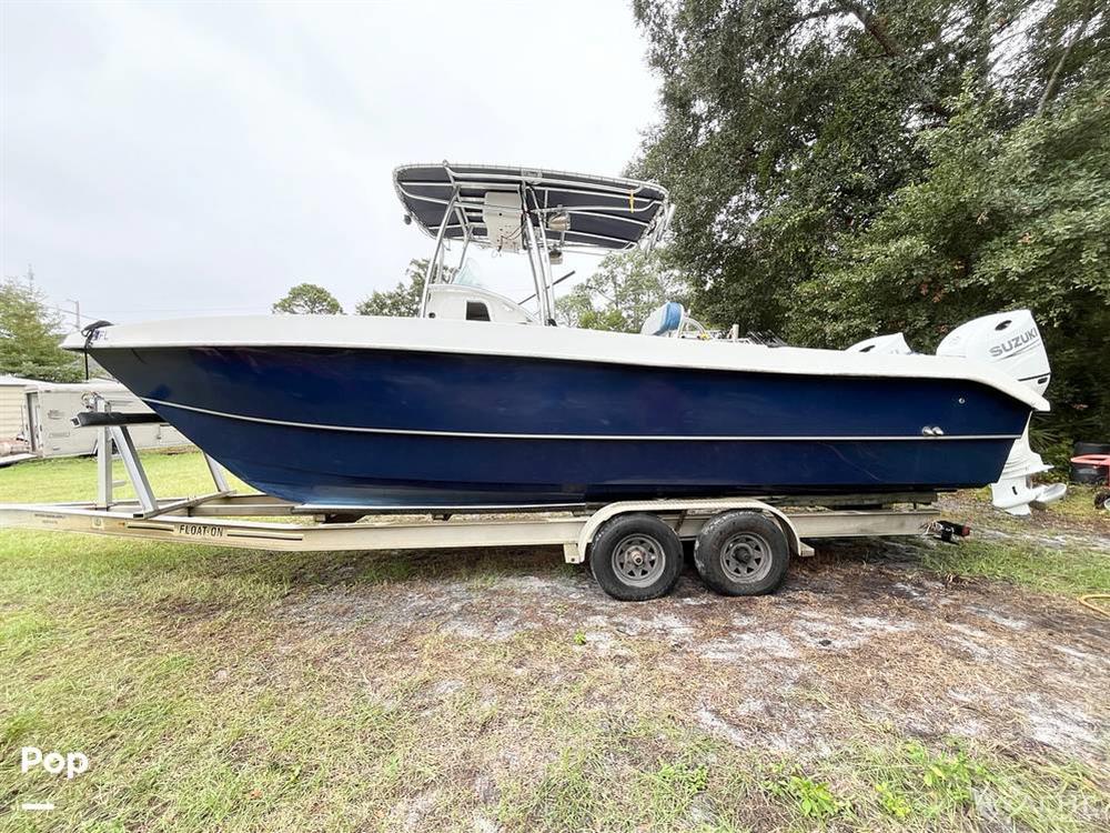 Twin Vee 260 GF - TWIN VEE 260 GF