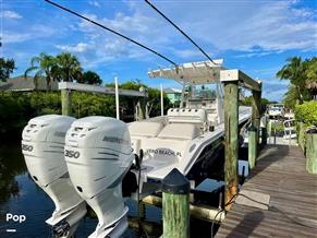 Marlago FS 35 Center Console Cuddy