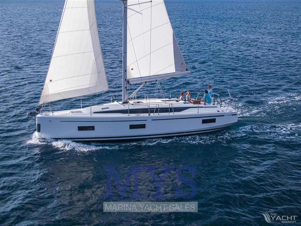 Bavaria C42 - BAVARIA C42 (7)