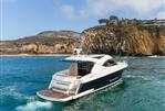 Riviera 44 Sport Yacht