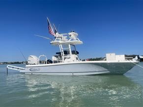 Robalo Cayman 246 SD