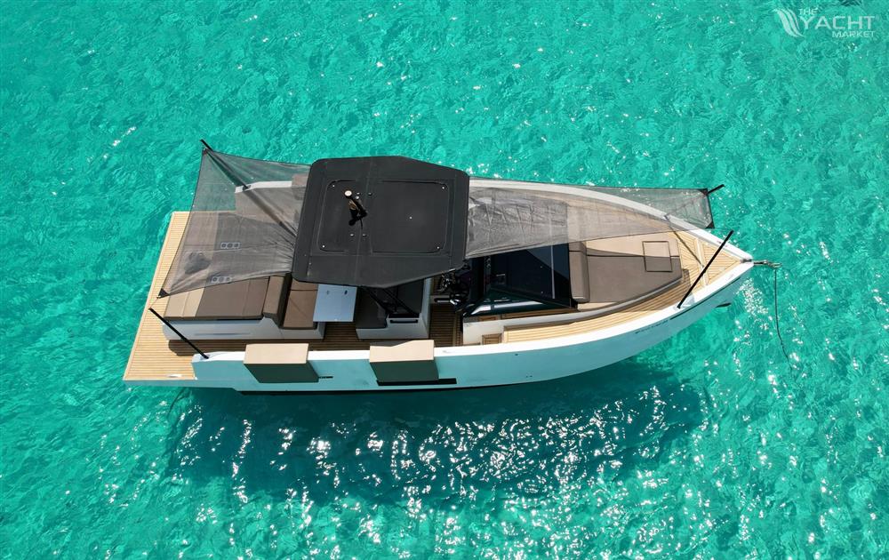 De Antonio Yachts D34