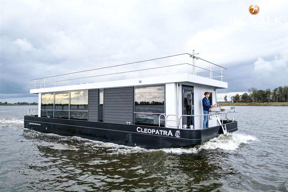 Houseboat Waterloft Luxemotor - Picture 1