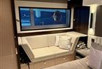 Sunseeker Manhattan 55 - 33 - Master Cabin