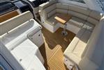 Sunseeker Portofino 40 - 12 - Cockpit