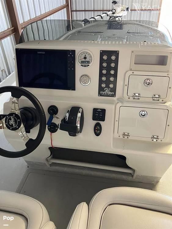 Mamba 227 - Helm/steering Wheel/gps/plotter/throttle/glove Boxes