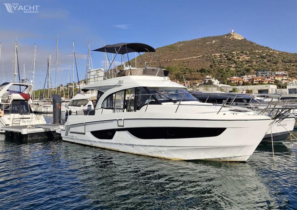 Beneteau Antares 11 Fly